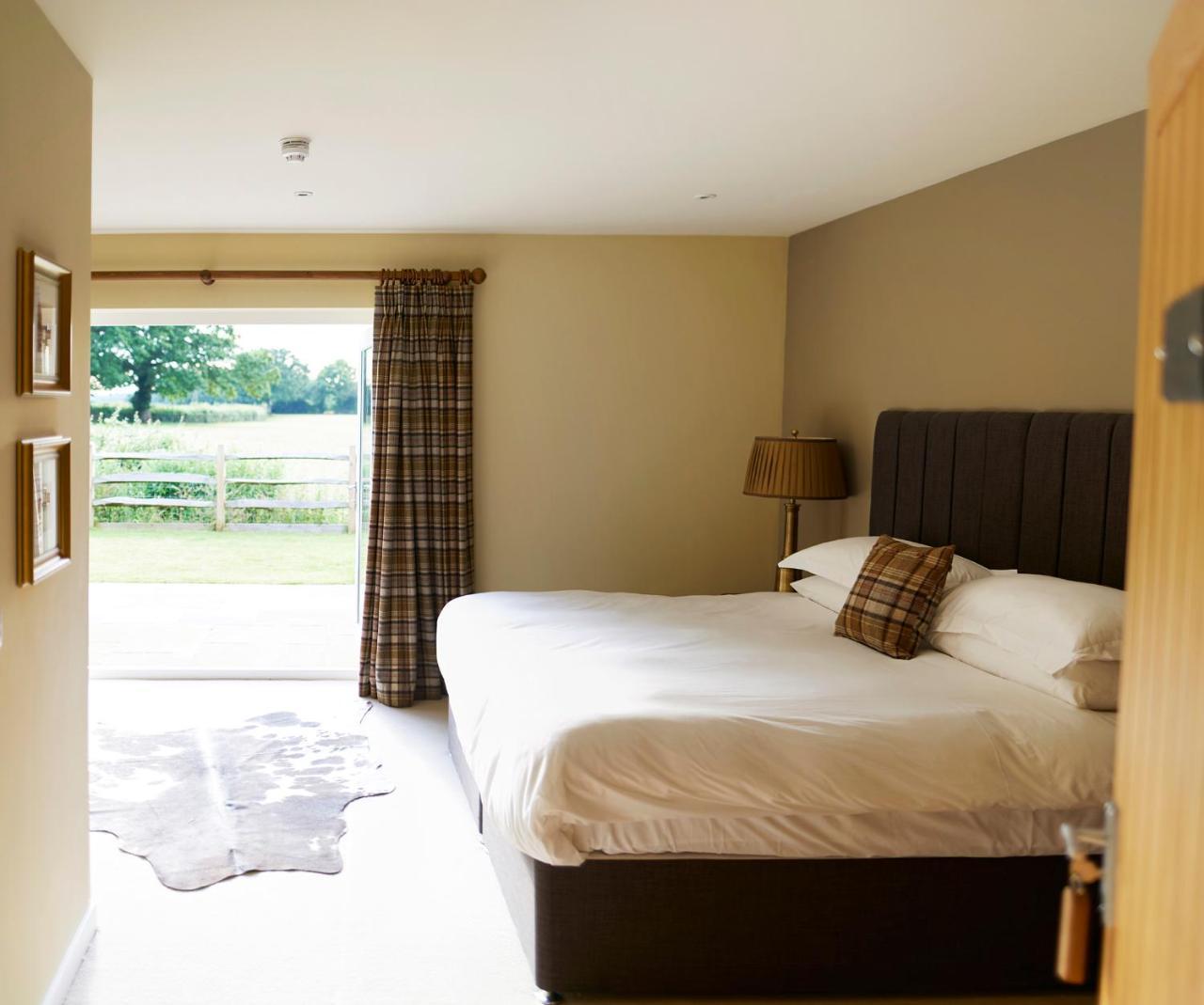 Hotel The Three Chimneys Country Pub Biddenden Esterno foto